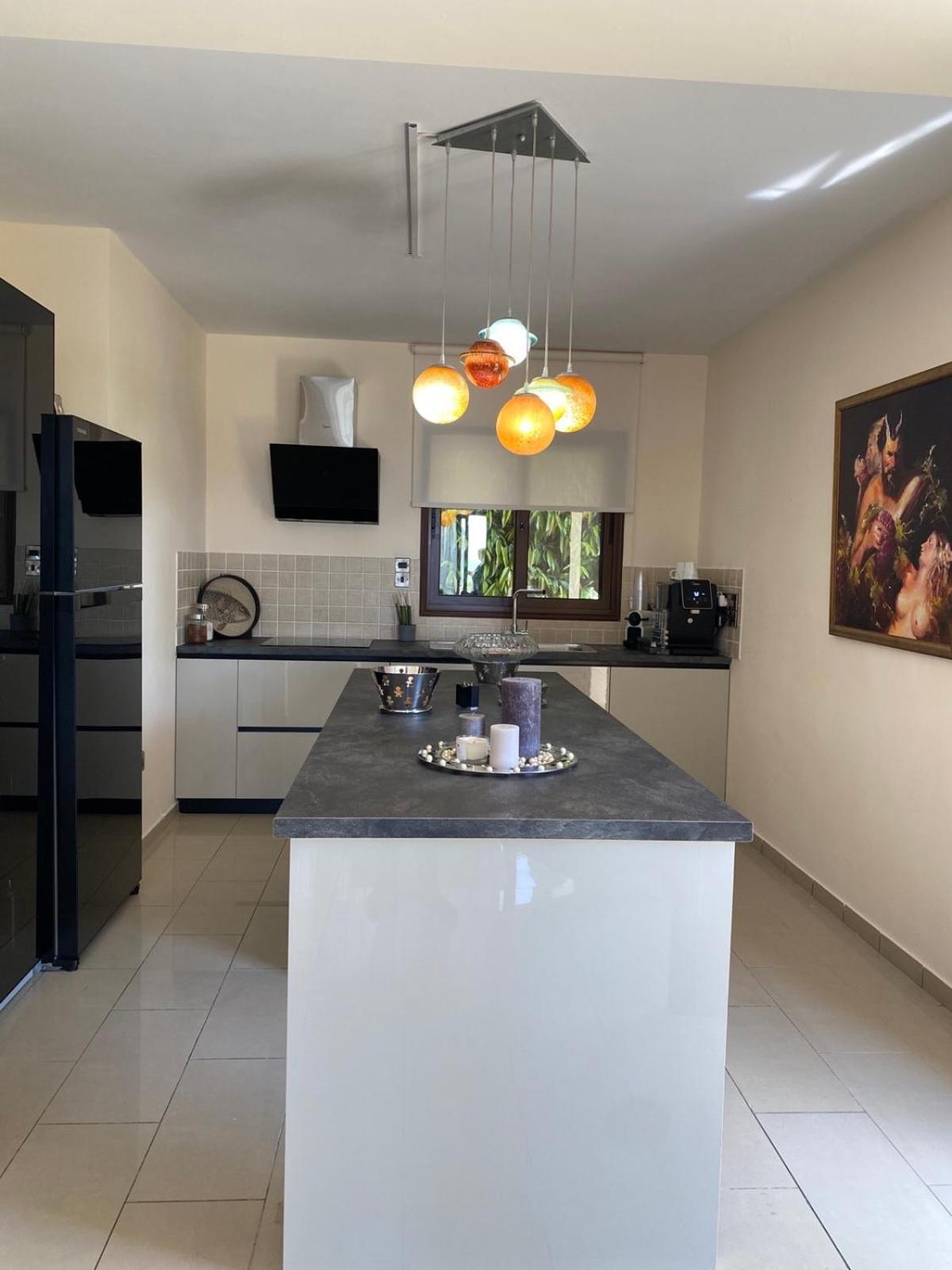 Ionion Beachfront Villa أيا نابا المظهر الخارجي الصورة