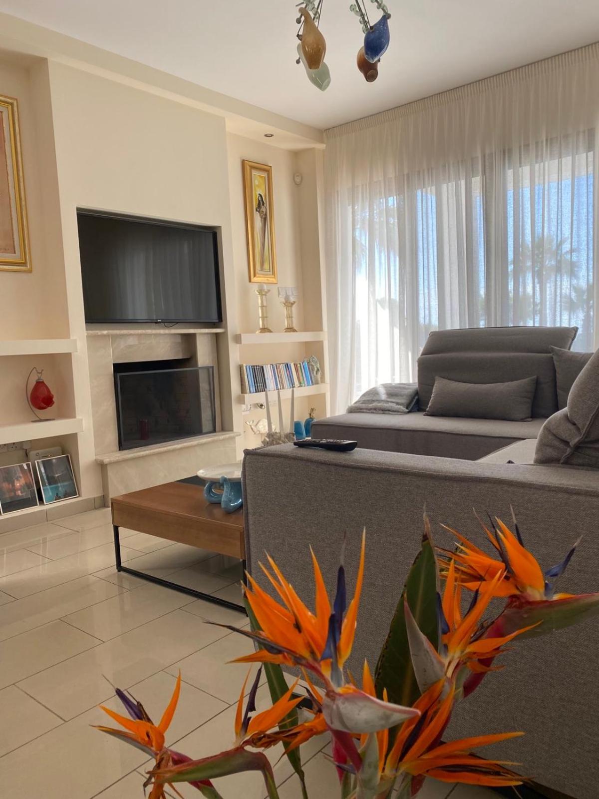 Ionion Beachfront Villa أيا نابا المظهر الخارجي الصورة