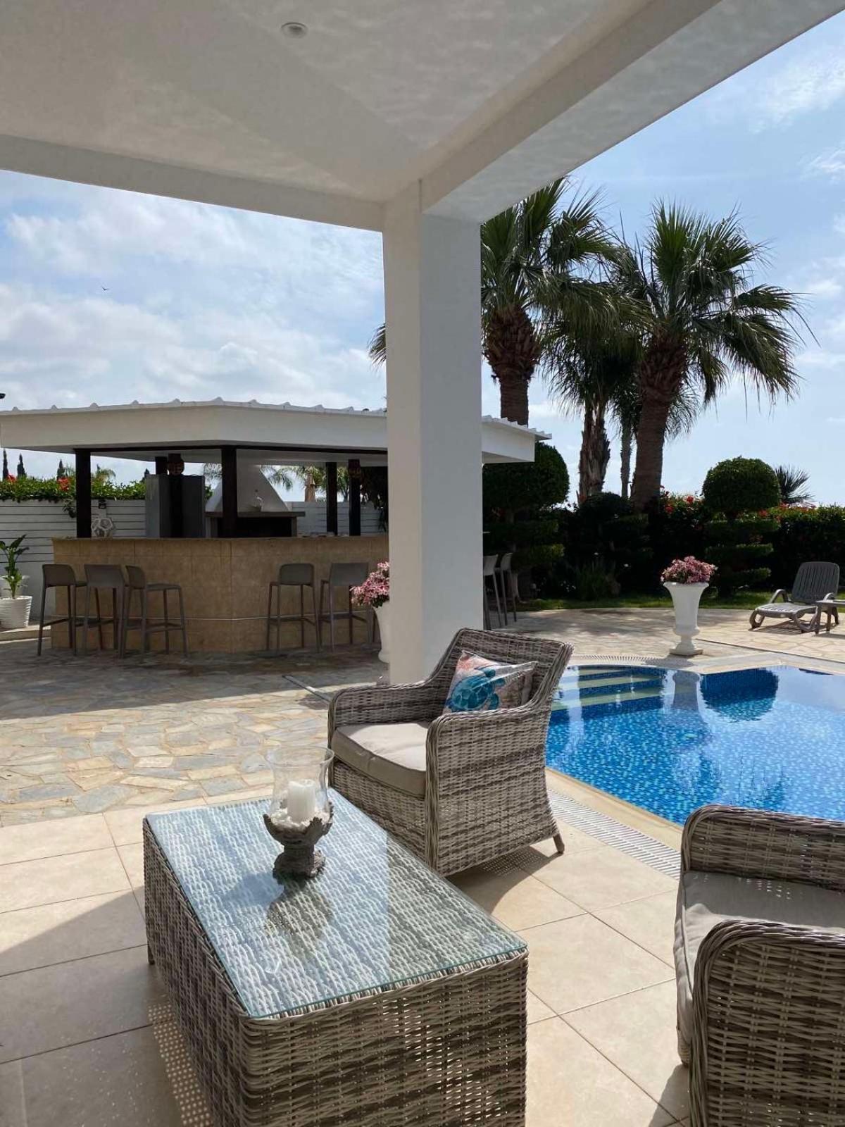 Ionion Beachfront Villa أيا نابا المظهر الخارجي الصورة