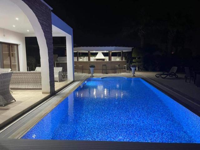 Ionion Beachfront Villa أيا نابا المظهر الخارجي الصورة