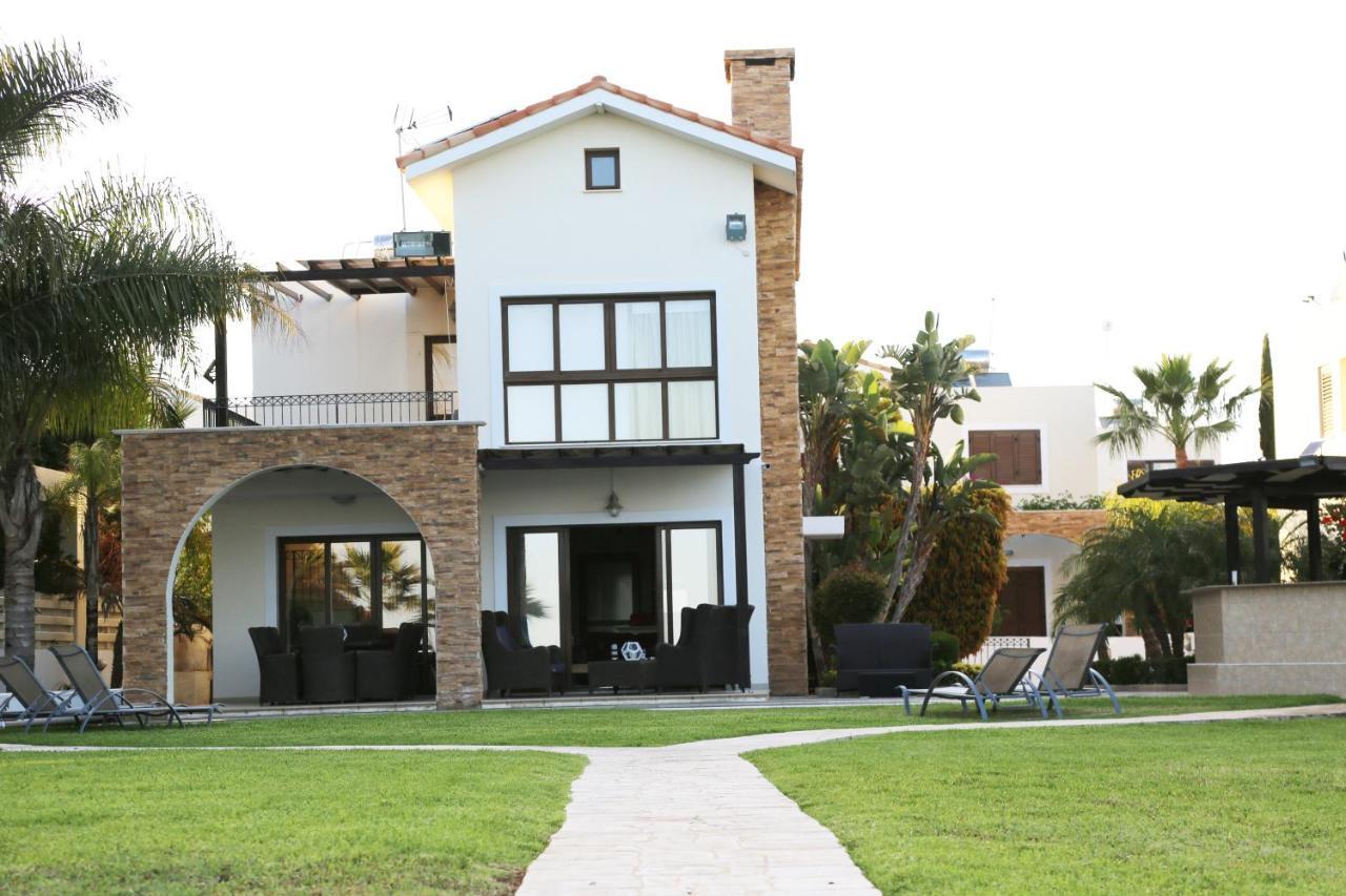 Ionion Beachfront Villa أيا نابا المظهر الخارجي الصورة